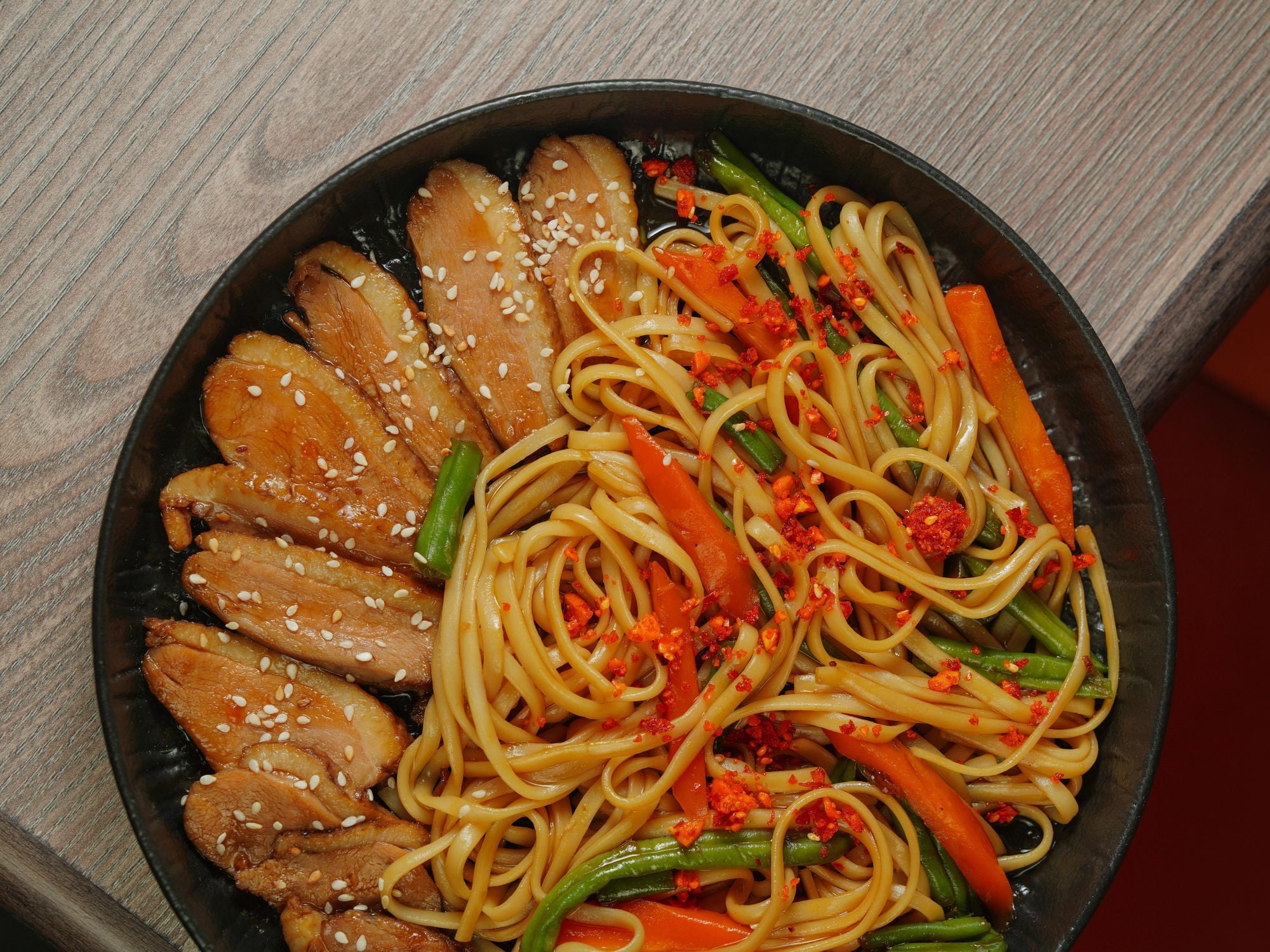Nudeln mit Teriyaki-Hähnchen, Noodles with Teriyaki Chicken, JAPANESE, Nudeln, Hähnchen, Teriyaki, Sesam, Gemüse, SPICY, HEALTHY, QUICK, DINNER, LUNCH, CHICKEN