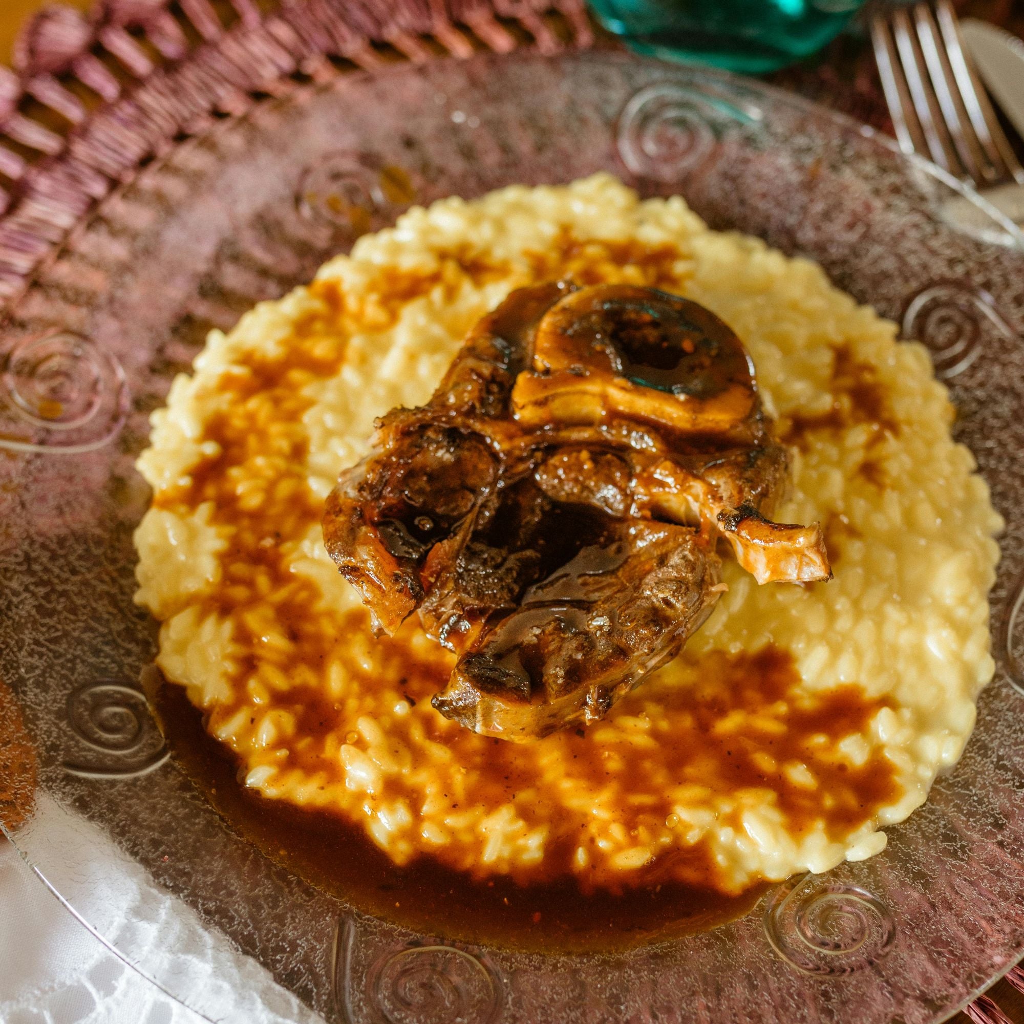 Ossobuco mit Safranrisotto, Ossobuco alla Milanese, ITALIAN, Ossobuco, Safranrisotto, Italienisch, Festlich, Kalb, TRADITIONAL, GOURMET, CELEBRATION, DINNER, BEEF, FAMILY