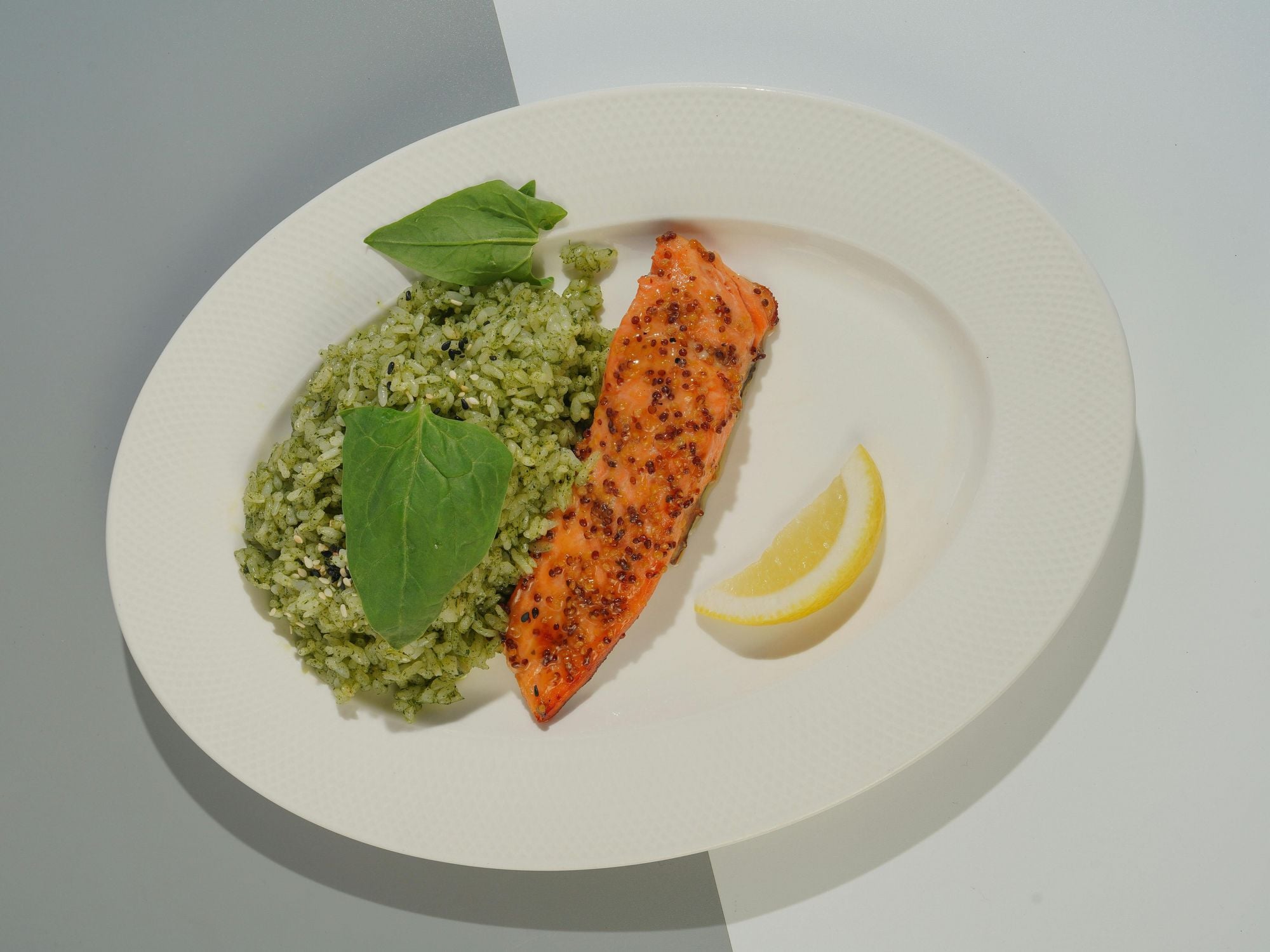 Lachs mit grünem Reis, INTERNATIONAL, Lachs, Reis, Zitrone, Gesund, Leicht, HEALTHY, LIGHT_MEAL, QUICK, DINNER, LUNCH, FISH, RICE_MEALS